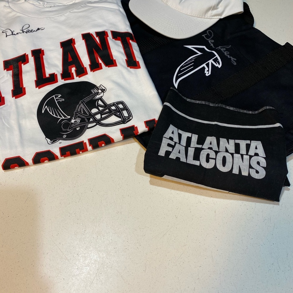 Autographed FALCONS Tee, Cap, Scarf by Dan Reeves